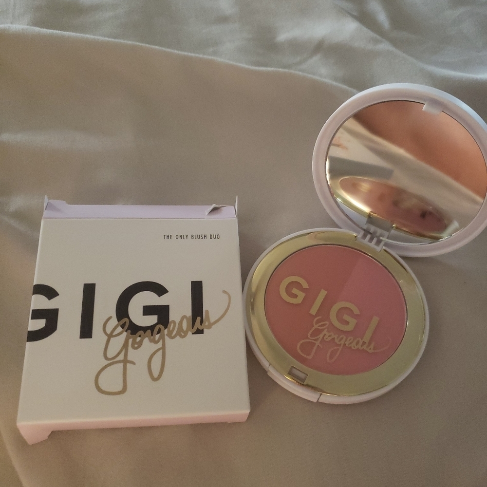 GiGi blush